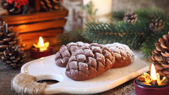 soft cookies pine cone