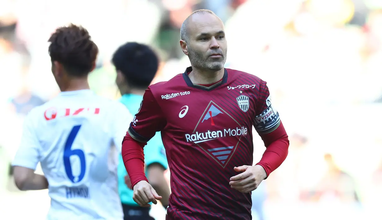 Iniesta bergabung dengan Vissel Kobe pada musim panas 2018. Ia menjadi sosok penting atas kebangkitan timnya dengan berhasil mempersembahkan juara Piala Kaisar pada 2019. Raihan tersebut menjadi gelar major pertama klub sejak berdiri 57 tahun lalu pada 1966. Kemenangan ini juga membawa mereka lolos ke gelaran Liga Champions Asia untuk kali pertama sepanjang sejarah. (Dok. J League)