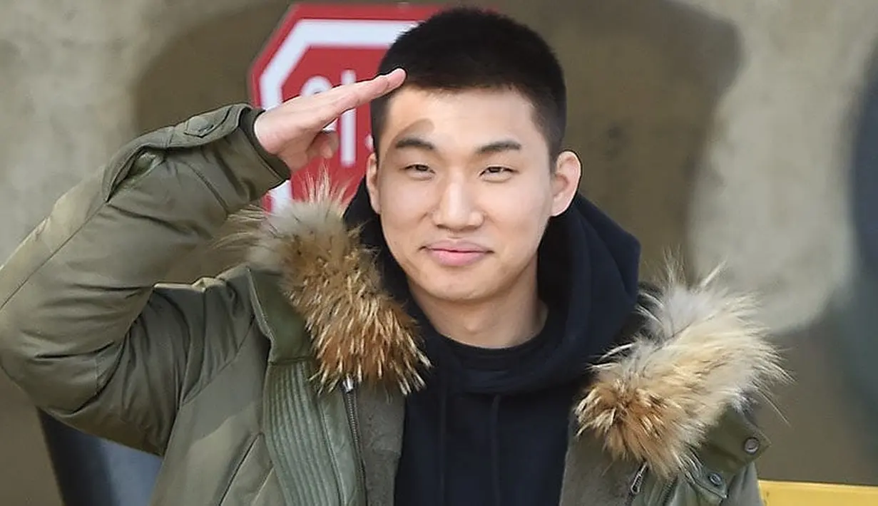 Setelah beberapa waktu, pihak YG Entertainment pun memberikan penjelasan tentang penyakit yang diderita oleh idol kelahiran 26 April 1989 itu. (Foto: Soompi.com)