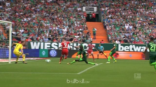 Berita video highlights Bundesliga, Werder Bremen vs Bayern Munchen, Sabtu (26/82017). This video presented by BallBall.