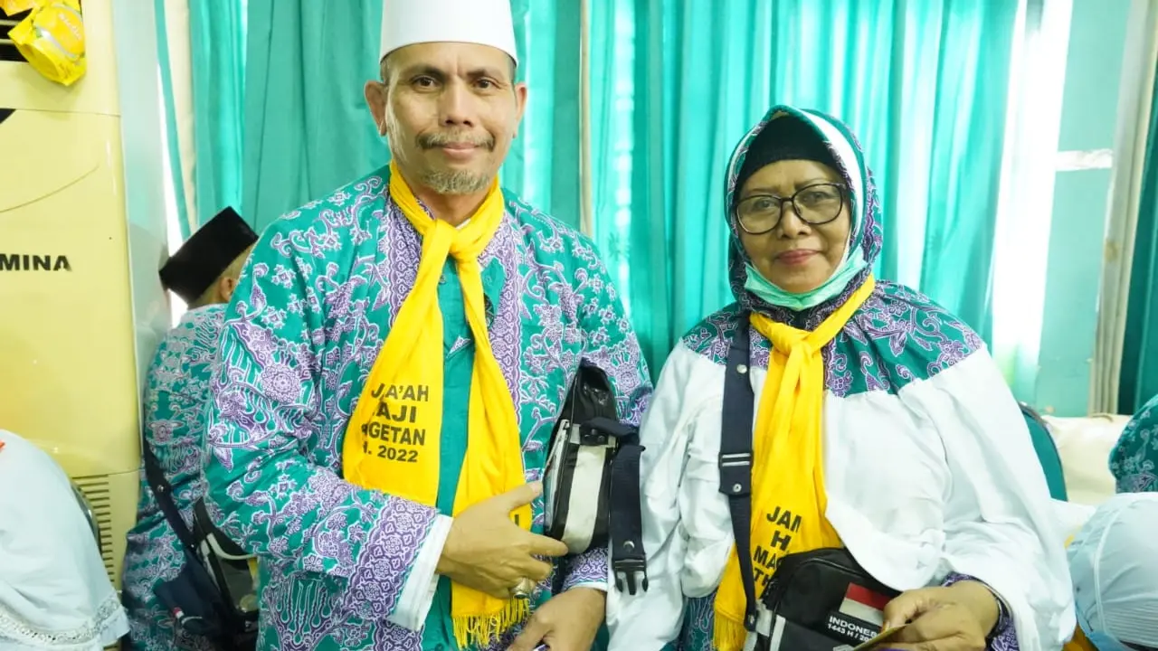 Heru Suyadi dan istri naik haji. (Liputan6.com/ ist)