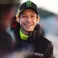 Valentino Rossi akan menjadi rekan setim pembalap Indonesia, Sean Gelael pada ajang balap ketahanan bertajuk 24H Dubai. (Istimewa)