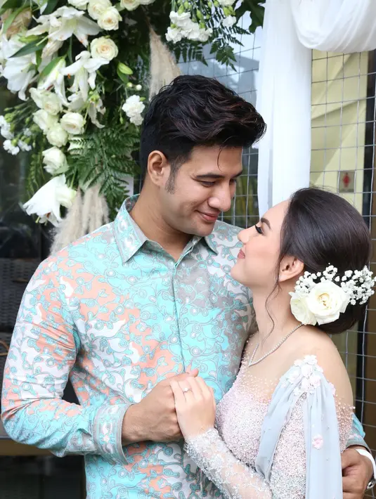 Ammar Zoni dan Irish Bella