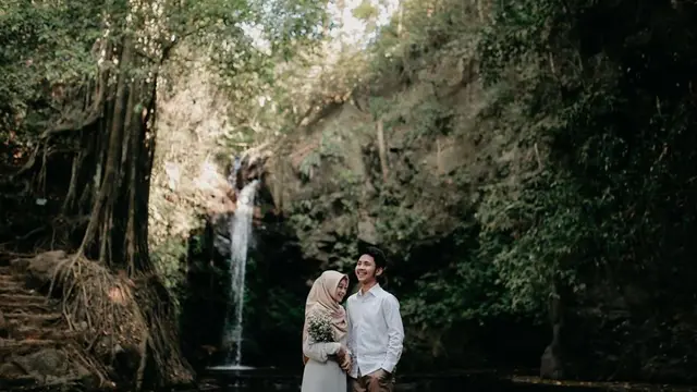 Potret Prewedding 6 Pedangdut Tanah Air Dengan Berbagai Tema