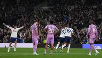 Selebrasi pemain Tottenham Hotspurs saat melawan Coventry City (AFP)