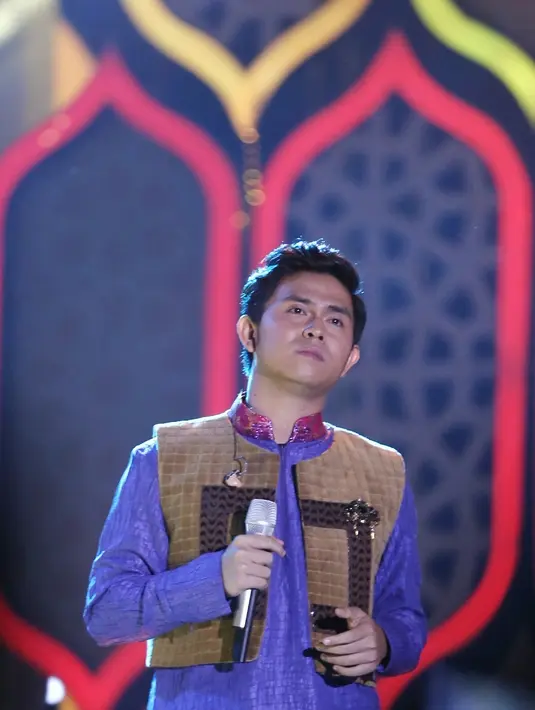 Cakra Khan