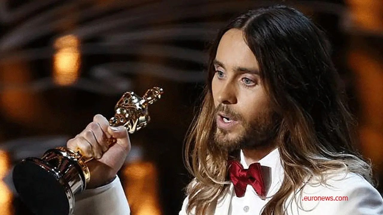 Jared Leto Berencana Hancurkan Piala Oscarnya