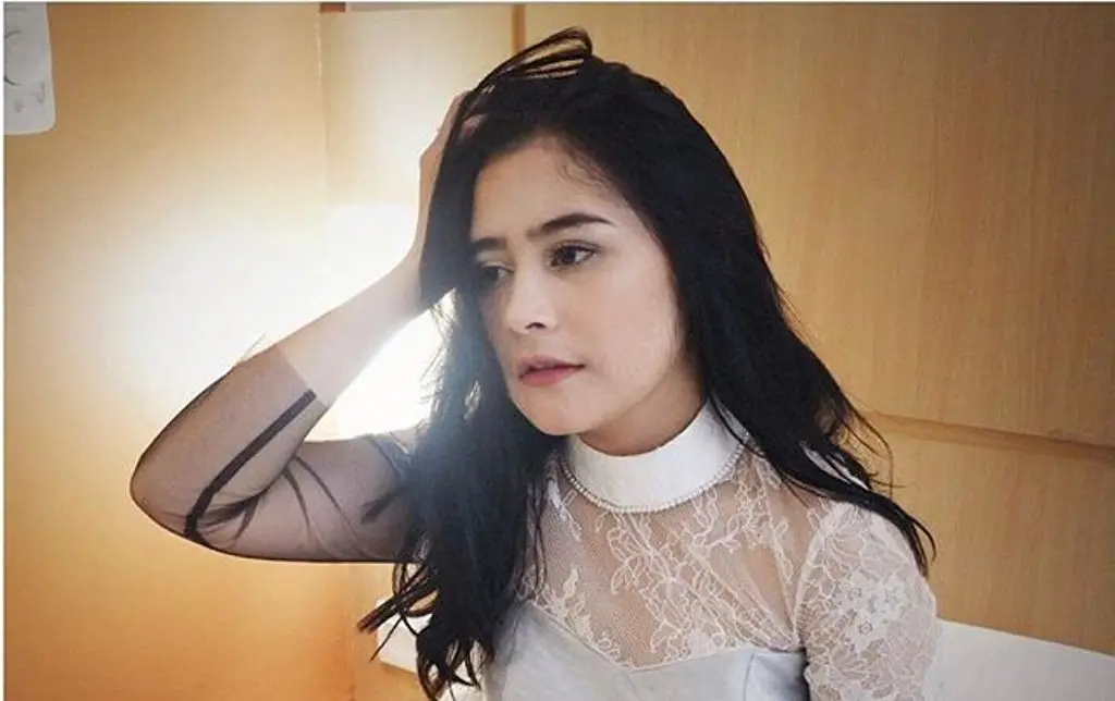 Prilly Latuconsina