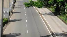 Suasana jalanan di Jakarta terlihat sangat lenggang pada hari pemilihan Presiden, Rabu (9/7/14). (Liputan6.com/Faizal Fanani)