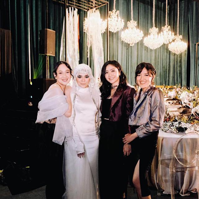 Sivia Azizah Resmi Menikah, Ini 6 Transformasi Kebersamaan Anggota Eks Blink