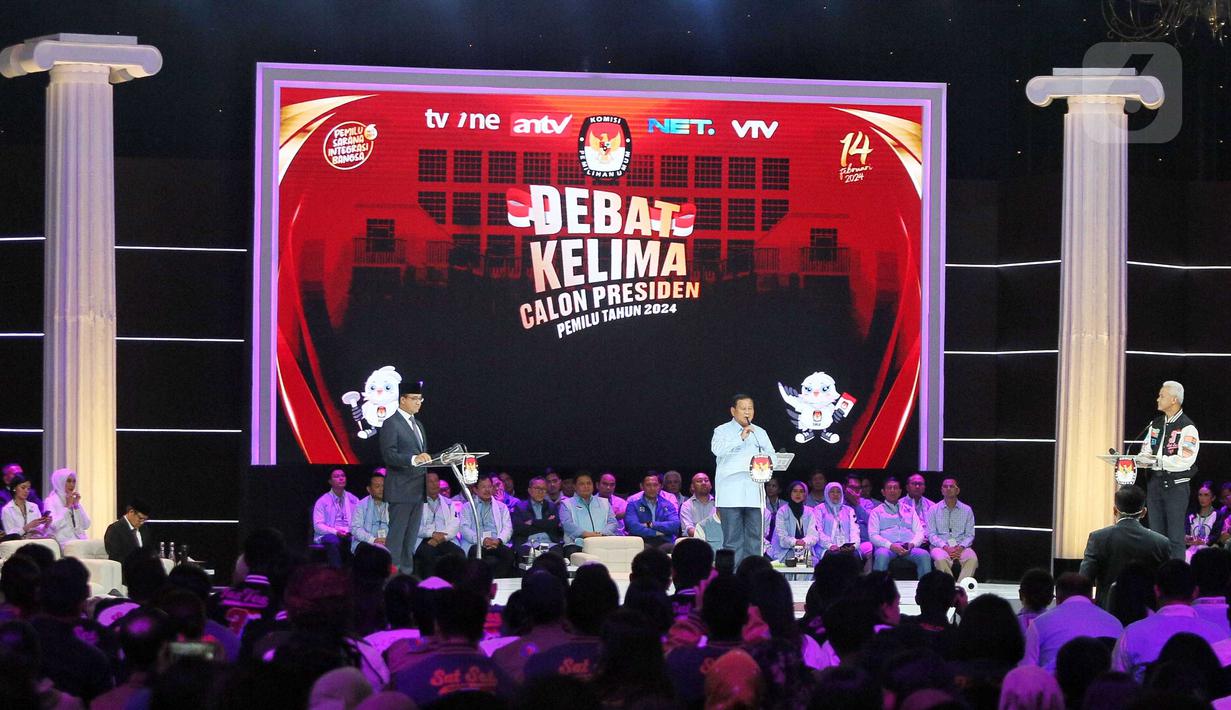 Para Calon Presiden pada Pemilu 2024 saling beradu gagasan dan argumen pada sesi debat terakhir sebelum pelaksanaan Pemilu Serentak yang akan digelar pada 14 Februari 2024. (Liputan6.com/Angga Yuniar)