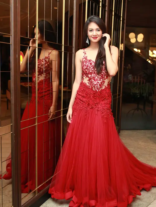 Pemeran Aurelie Moeremans beberapa waktu lalu menegaskan jika akan tetap setia menunggu sang kekasih Ello sampai selesai menunaikan proses hukumnya. Sebagai kekasih, ia sebisa mungkin bisa menemai sang kekasih di RSKO. (Nurwahyunan/Bintang.com)