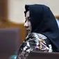 Bupati nonaktif Kutai Kartanegara, Rita Widyasari saat sidang tuntutan di Pengadilan Tipikor, Jakarta, Senin (25/6). Rita dituntut hukuman 15 tahun penjara atas kasus gratifikasi dan suap pemilik PT Sawit Golden Prima. (Liputan6.com/Helmi Fithriansyah)