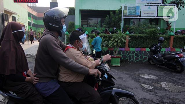 FOTO: Uji Coba Sekolah Tatap Muka di Jakarta