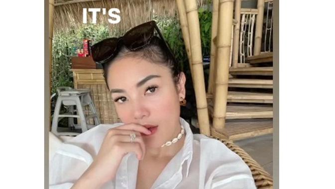 Alasan Nindy Ayunda Pilih Liburan ke Bali Ketimbang Menghadapi Kasus dengan Mantan Suami - Vimarsana News