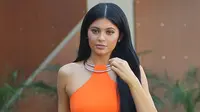 Kylie Jenner Unggah Foto Menari Bersama Lamar Odom