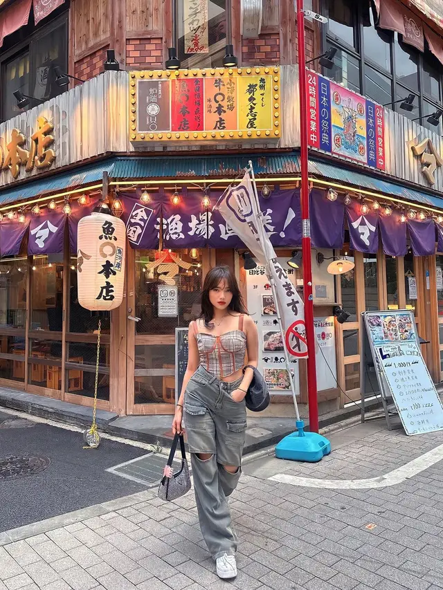 Inspirasi OOTD Liburan Artis ke Jepang