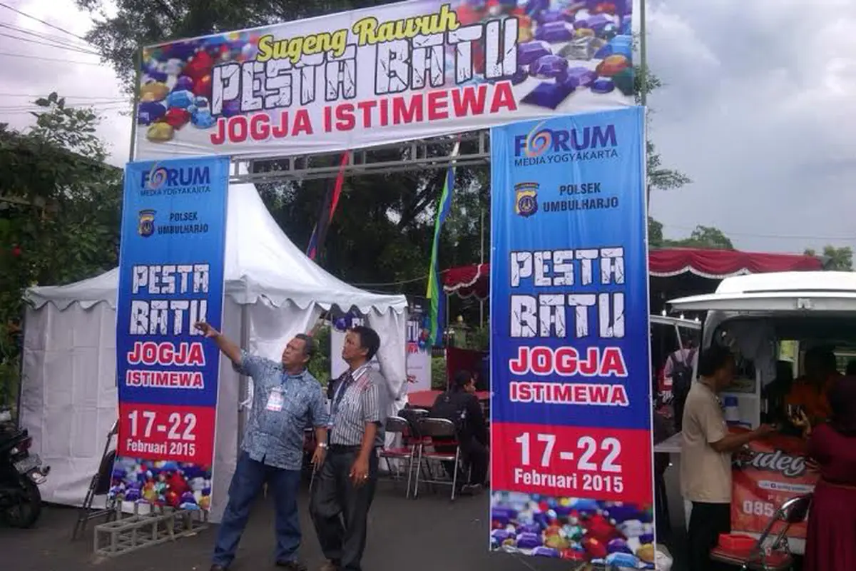 Aneka Macam Batu Akik Hiasi Pesta Batu Jogja Istimewa