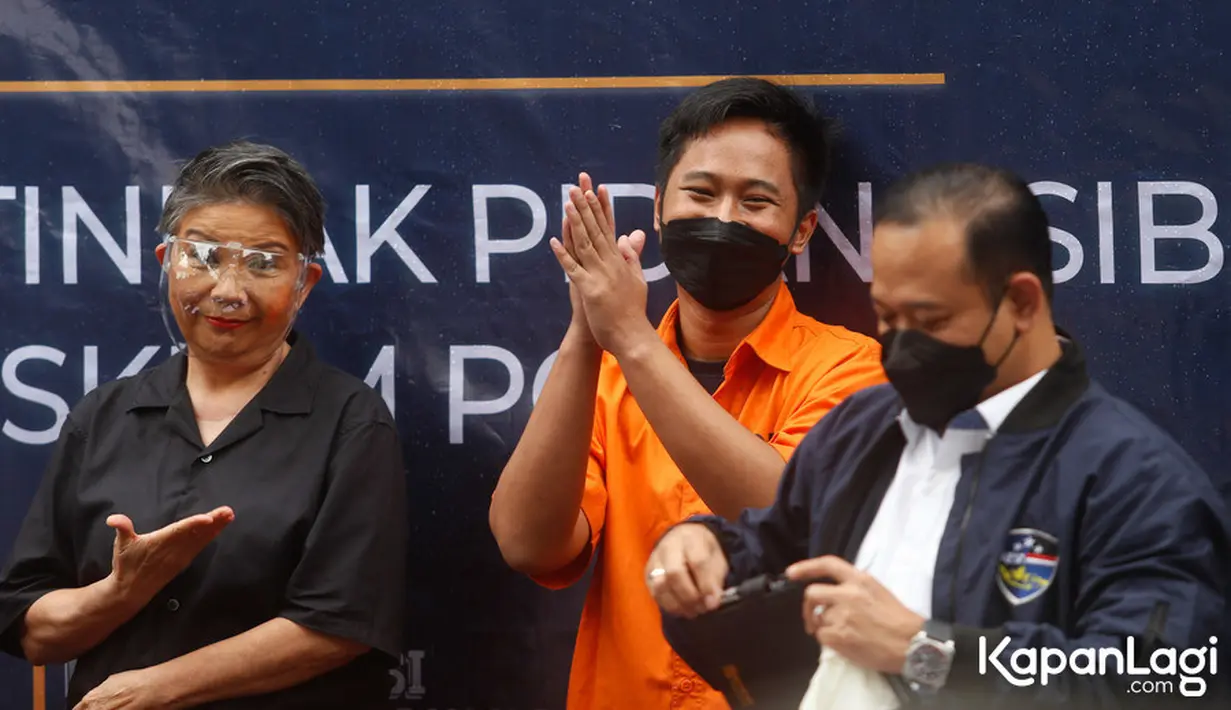 Barang bukti Doni Salmanan (Bayu Herdianto/© KapanLagi.com)