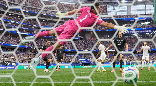 Iran harus bekerja keras untuk mengamankan satu poin saat menghadapi Selandia Baru pada matchday pertama Grup G Piala Dunia 2026. (AP Photo/Mark J. Terrill)