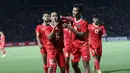 Timnas Indonesia U-22 yang tengah berlaga di SEA Games 2023 dan kini telah menjejakkan kakinya di fase semifinal, menyumbang 3 pemainnya dalam daftar 5 pemain dengan nilai pasar tertinggi dari seluruh peserta. Dua pemain Thailand U-22 melengkapi daftar tersebut. Berikut daftar lengkapnya. (Bola.com/Abdul Aziz)