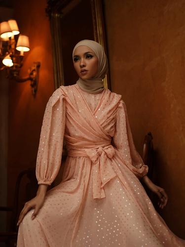 Romantic Nostalgia Koleksi Busana Terakhir Barli Asmara Untuk Menutup 2020 Fashion Fimela Com