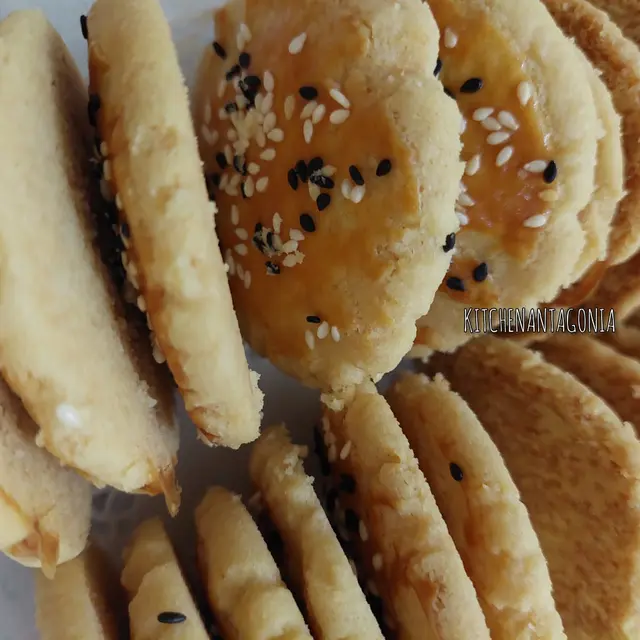 Lengkapi Perayaan Imlek Kali Ini, Sajian Chui Kao So dan Ontbijtkoek dari Kitchen Antagonia Bisa Jadi Pilihannya