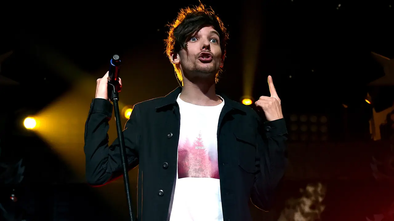 [Bintang] Bikin Penasaran, Louis Tomlinson Bocorkan Lirik Back To You