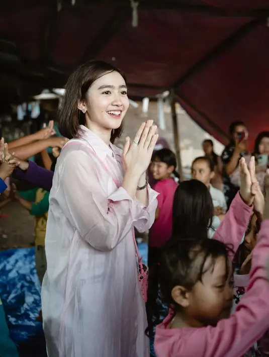 [Foto: Instagram/febbyrastanty]