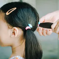 Ilustrasi jepit rambut anak. (Photo by 张 Shining on Unsplash)