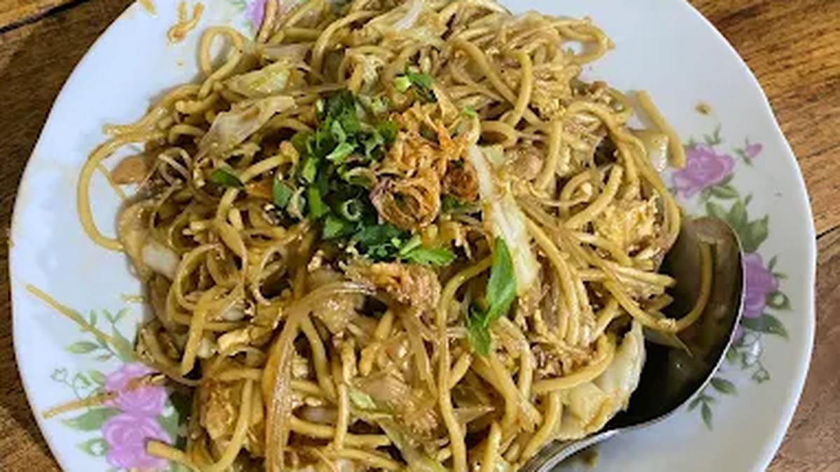 Makanan Nusantara Viral 2025: Cara Buat Mie Lethek, Batagor Pedas &amp; Nasi Krawu Sendiri