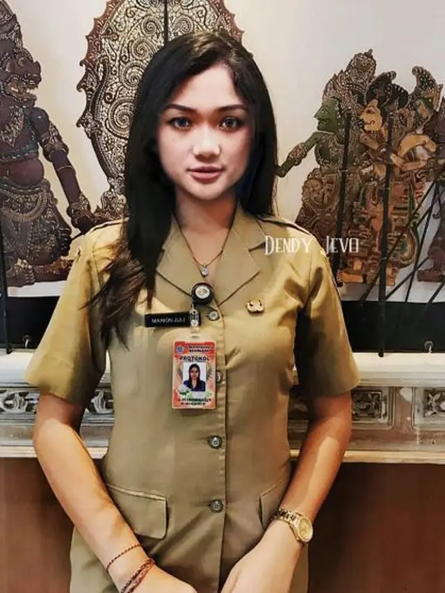 6 Editan Foto Jika Seleb Indonesia Jadi PNS Ini Bikin Ngakak