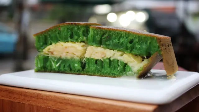 martabak manis pandan