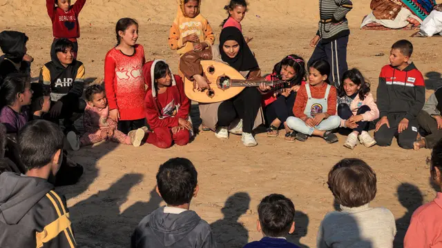 Alunan Oud untuk Jaga Kesehatan Mental Anak-anak Gaza