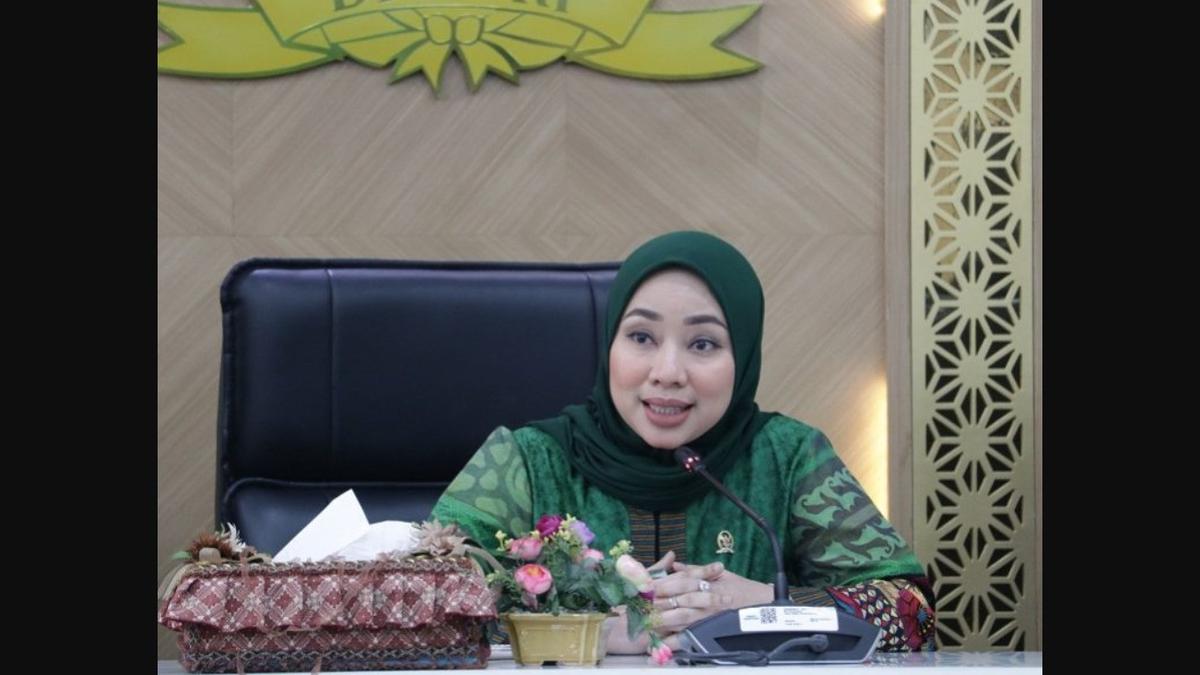 WFH bukan solusi tunggal hemat energi? Anggota DPR Fraksi PKB ini punya pandangan berbeda soal kebijakan kerja dari rumah