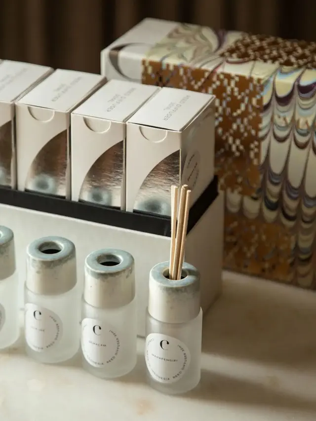 CAMANI Discovery Set of Five "Gallery"