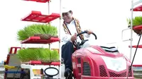 enteri Pertanian (Mentan) Andi Amran Sulaiman sektor pertanian bergerak lebih cepat, menuju Indonesia lumbung pangan dunia.