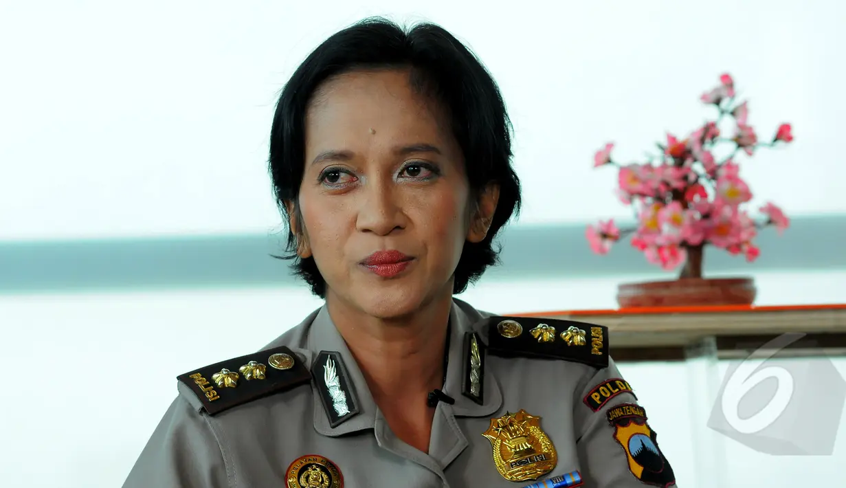 Hastry merupakan satu-satunya dokter forensik perempuan yang membantu proses identifikasi jenazah di RSUD Imanuddin saat terjadi kecelakaan Airasia QZ8501, Jakarta, Kamis (12/3/2015). (Liputan6.com/Faisal R Syam) 
