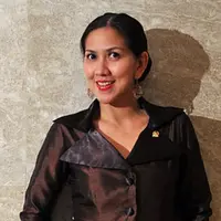 Venna Melinda merupakan  Anggota DPR mewakili Jawa Timur VI pada periode 2009-2014 dan 2014-2019 yang diusung oleh Partai Demokrat.