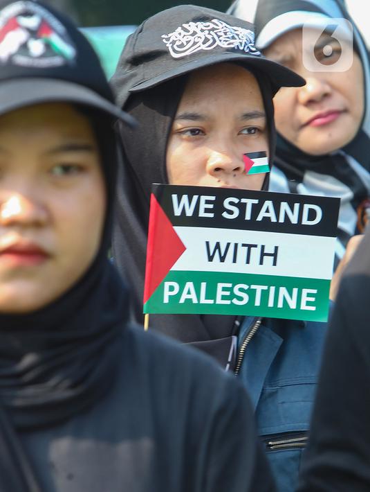 Terbaru, Israel kembali melancarkan serangan udara secara masif di Rafah, Senin (6/5/2024) malam. (merdeka.com/Arie Basuki)