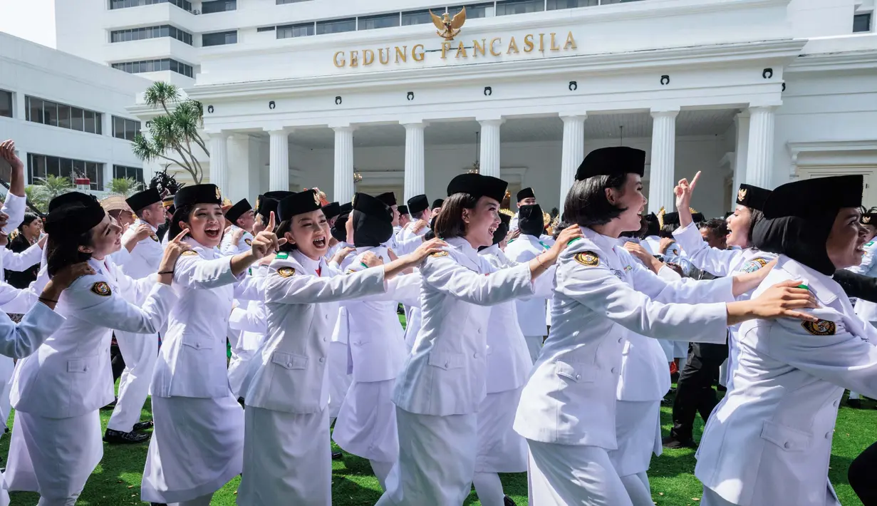 Untuk diketahui, setiap tanggal 1 Juni, bangsa Indonesia memperingati Hari Lahir Pancasila sebagai momentum penting dalam sejarah dan perjalanan bangsa. (YASUYOSHI CHIBA/AFP)