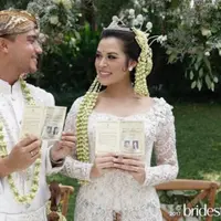 Raisa dan Hamish Daud saat akad nikah (Instagram/@thebridestory)