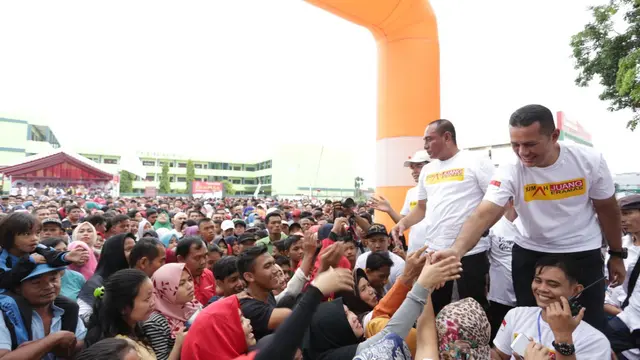 Pasangan Cagub dan Cawagub Sumut Edy Rahmayadi-Ijeck