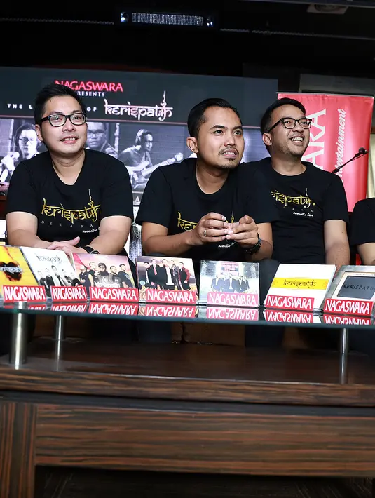 Album baru Kerispatih tidak melepaskan ciri khas bermusik band ini yang mempunyai sentuhan orkestrasi. (Wimbarsana/Bintang.com)