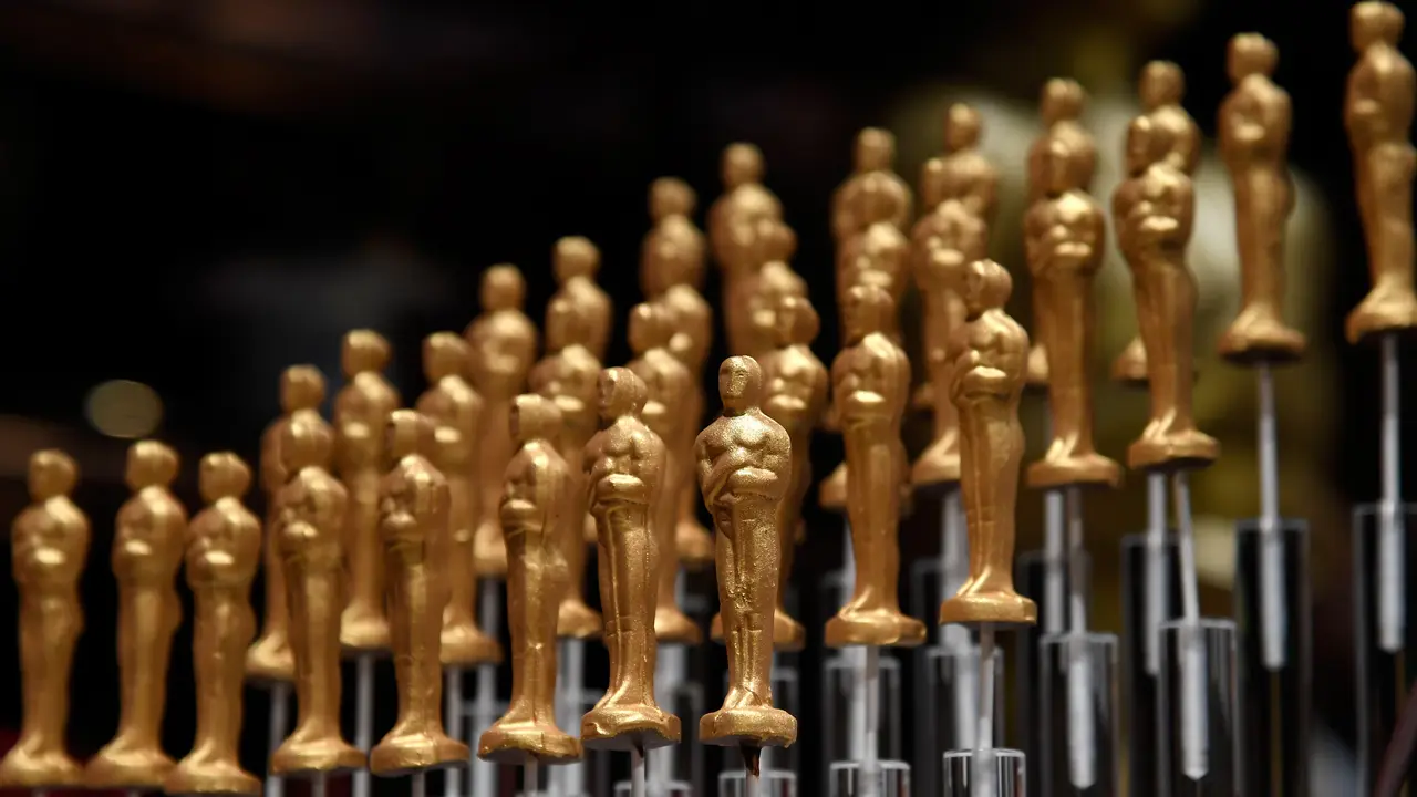 Mengintip Patung Oscar Bertabur Emas dari Coklat