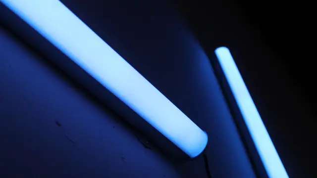 Ilustrasi sinar ultraviolet
