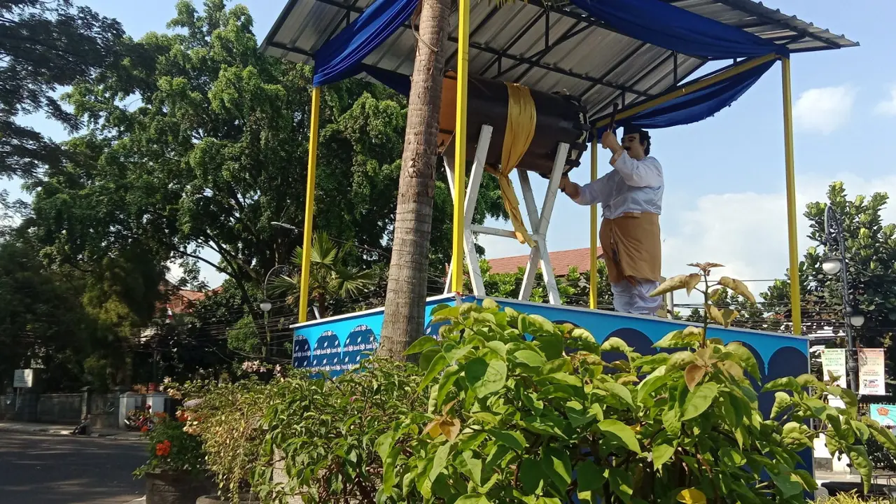 Haji Geyot, ikon Ramadan Bandung yang kini dipajang di Taman Vanda