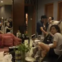 Ulang tahun Al dan Dul yang dirayakan Maia Estianty membuat netizen terharu. Berikut videonya.