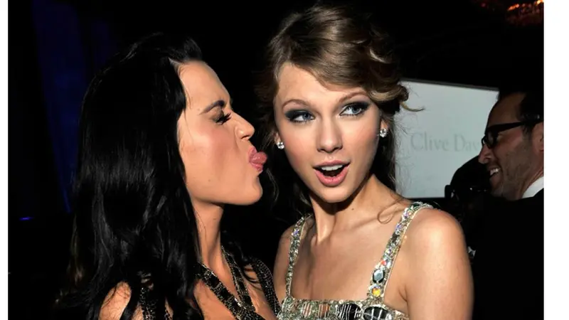 Katy Perry dan Taylor Swift