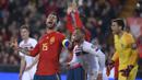 Bek Spanyol, Sergio Ramos, berteriak saat melawan Norwegia pada laga Kualifikasi Piala Eropa 2020 di Stadion Mestalla, Valencia, Sabtu (23/3). Spanyol menang 2-1 atas Norwegia. (AFP/Jose Jordan)
